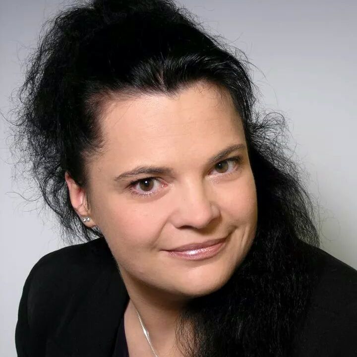 Madlen Hinkel-Schmidt